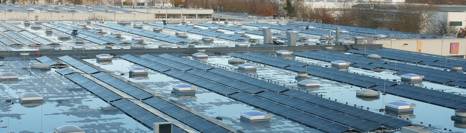 Piepenbrock stattet Service Center mit Photovoltaik-Anlage aus